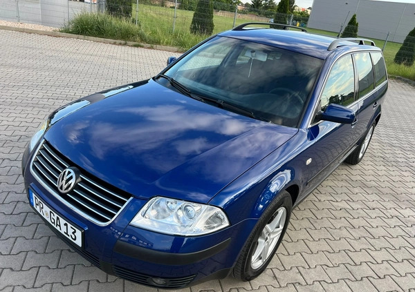 Volkswagen Passat cena 6500 przebieg: 217064, rok produkcji 2002 z Świdnica małe 254